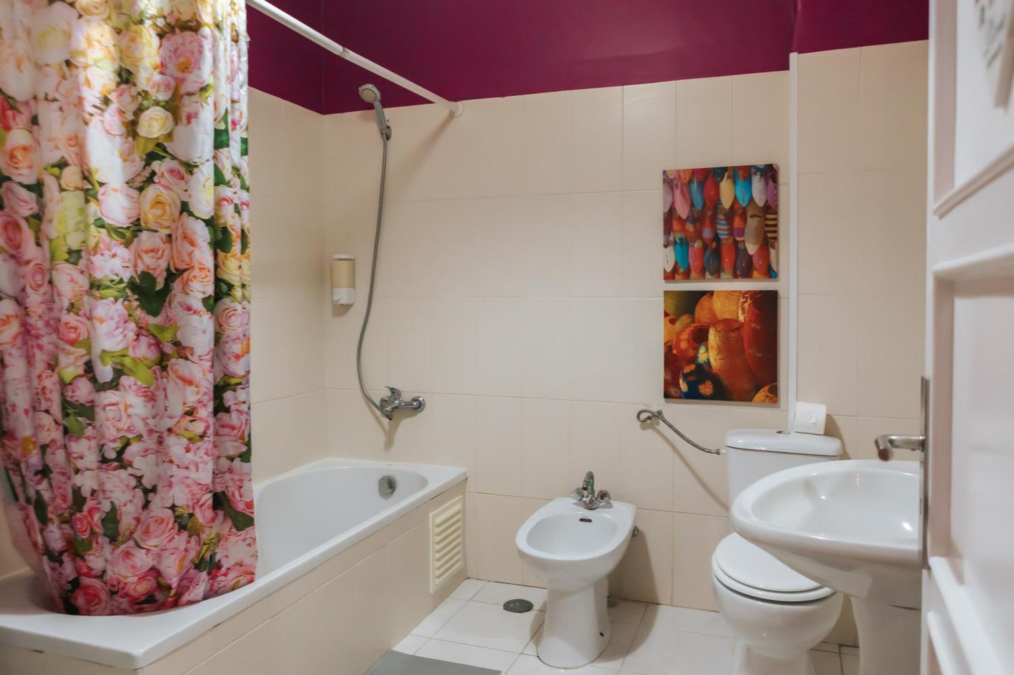 Aquilla Family 305 Homestay Lisbon